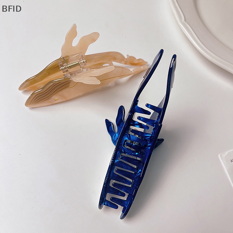 [BFID] Blue Whale Hair Claw Acetate Jepit Rambut Untuk Wanita Populer Rambut Menangkap Hewan Hair Clip Cute Sea Creature Claw Clips [ID]