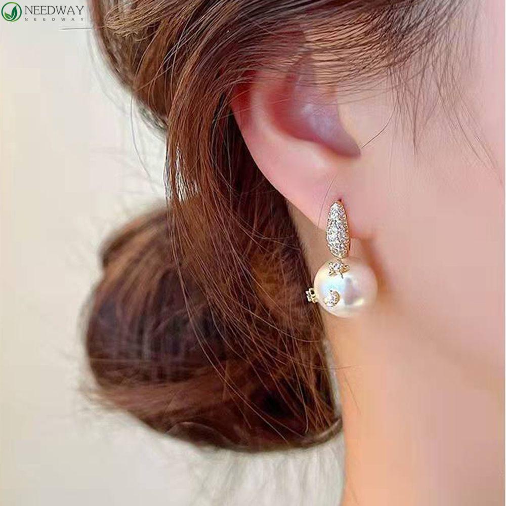 NEEDWAY Gaya Korea Drop Earrings Mewah Menawan Bintang Perhiasan Hadiah Temperamen Wanita Menjuntai Anting