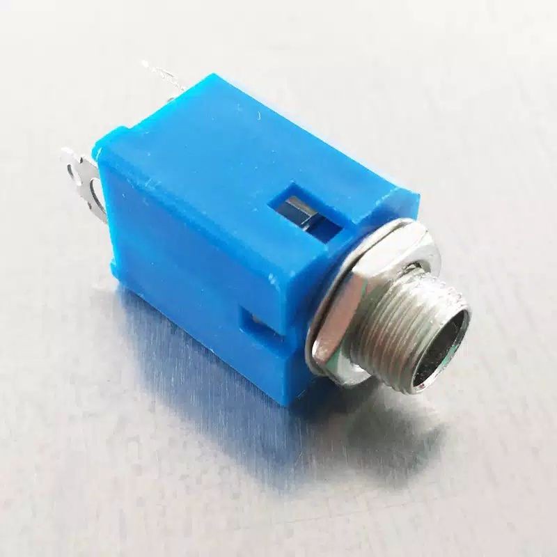 SOKET AKAI  SEGI BIRU SOKET MIC SOCKET AKAI