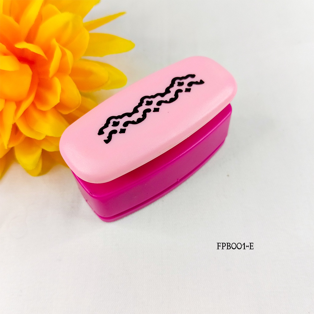 

DIY Kit Scrapbook Craft Puncher Motif Unik Lucu FPB001A