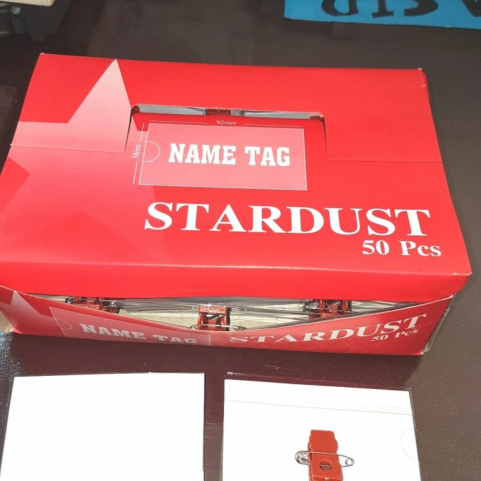 

[DD] Name tag ukuran 6x9cm peniti dan penjepit isi 1pak 50bh langsung pakai