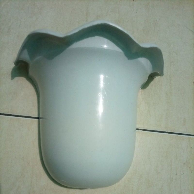 pot dinding bunga plastik ombak