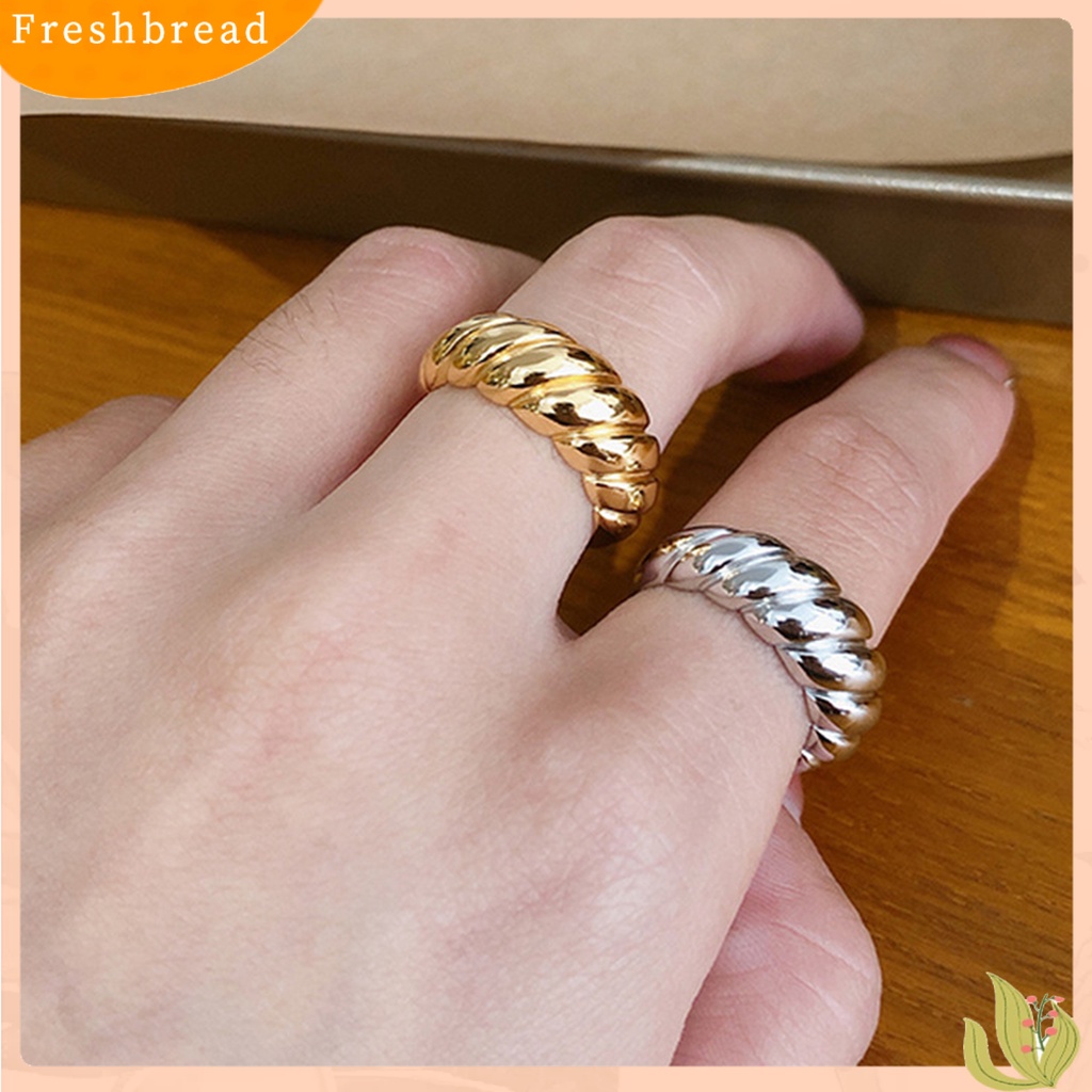 &lt; Freshbread &gt; Cincin Jari Terbuka Dapat Disesuaikan Berlebihan Tidak Luntur Vintage Dekorasi Kepribadian Wanita Perhiasan Perancis Croissant Cincin Perhiasan Aksesoris