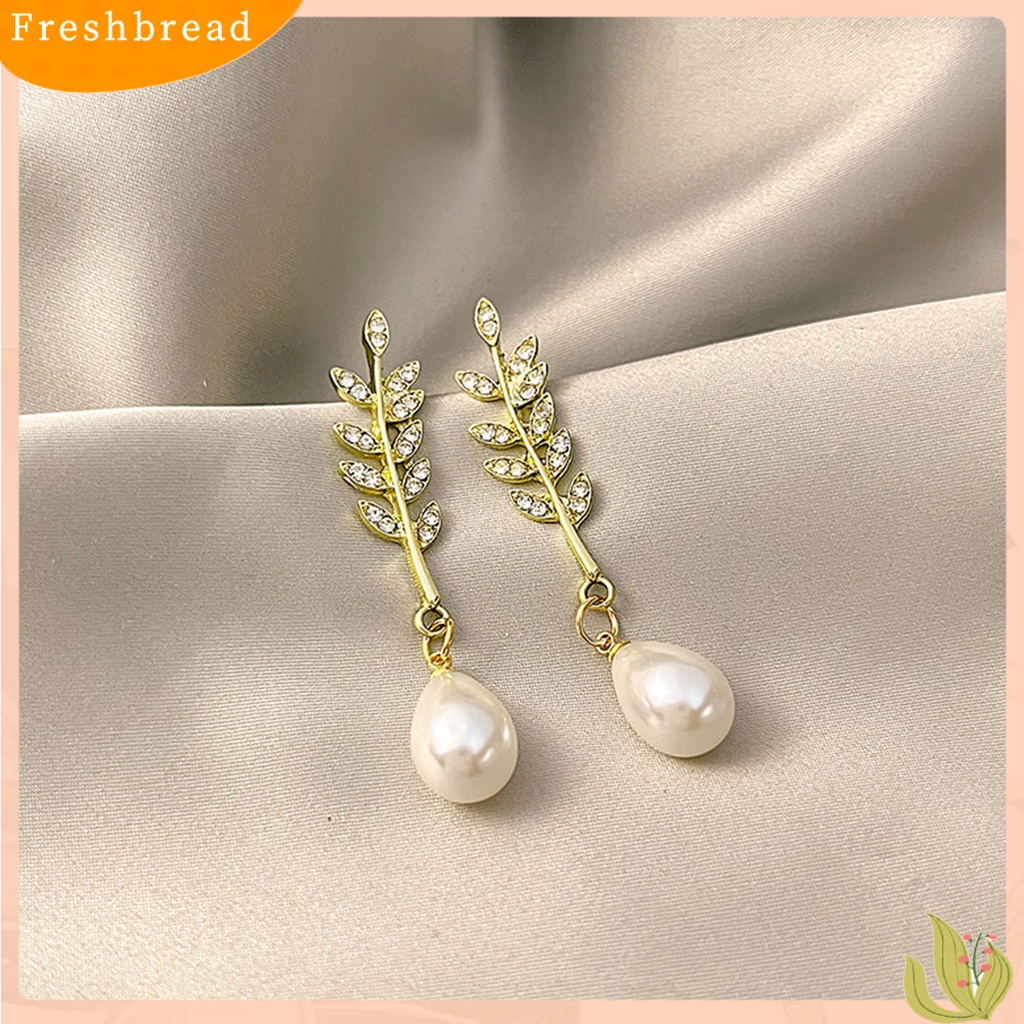 &lt; Freshbread &gt; 1pasang Anting Stud Temperamen Shiny Cubic Zirconia Tetesan Air Mutiara Imitasi Panjang Hias Hadiah Wanita Telinga Beras Liontin Drop Earrings Perhiasan Untuk Pacaran