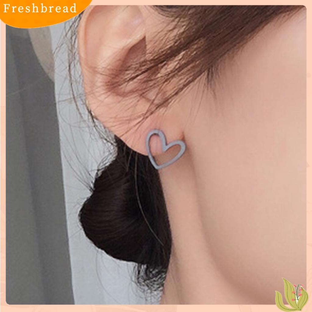 &lt; Freshbread &gt; 1pasang Giwang Telinga Chic Anting Bentuk Hati Menarik Hias Anting Hati Bergaya Untuk Kehidupan Sehari-Hari