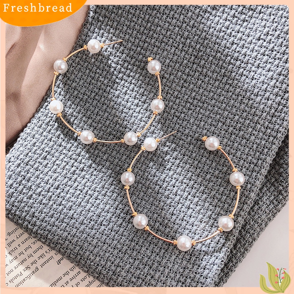 &lt; Freshbread &gt; 1pasang Anting Hoop Vintage C-shaped Putaran Besar Electroplating Wanita Gadis Mutiara Imitasi Lingkaran Anting Perhiasan Dekorasi Hadiah Untuk Pakaian Sehari-Hari