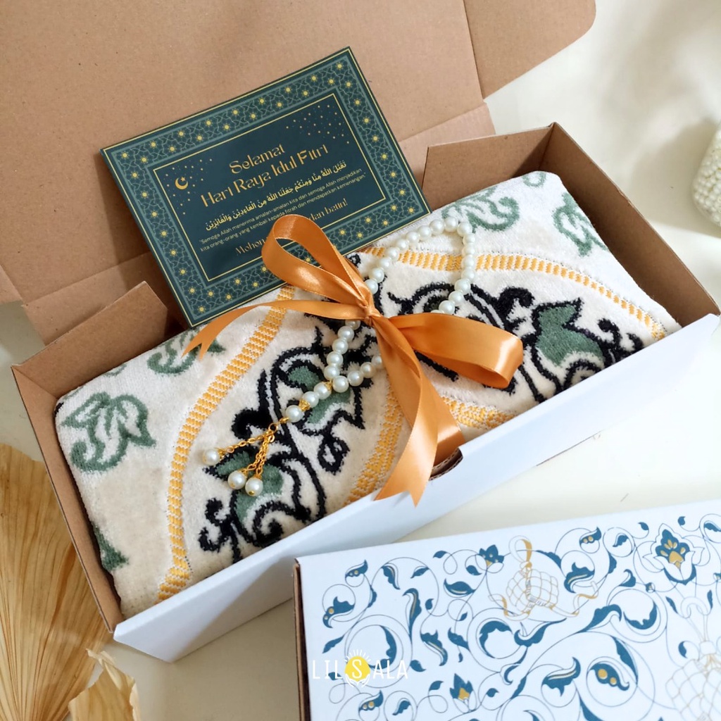 [MADINA] GIFT BOX SAJADAH MADINA DENGAN TASBIH MUTIARA PARCEL LEBARAN KADO HAMPERS IDUL FITRI/RAMADHAN