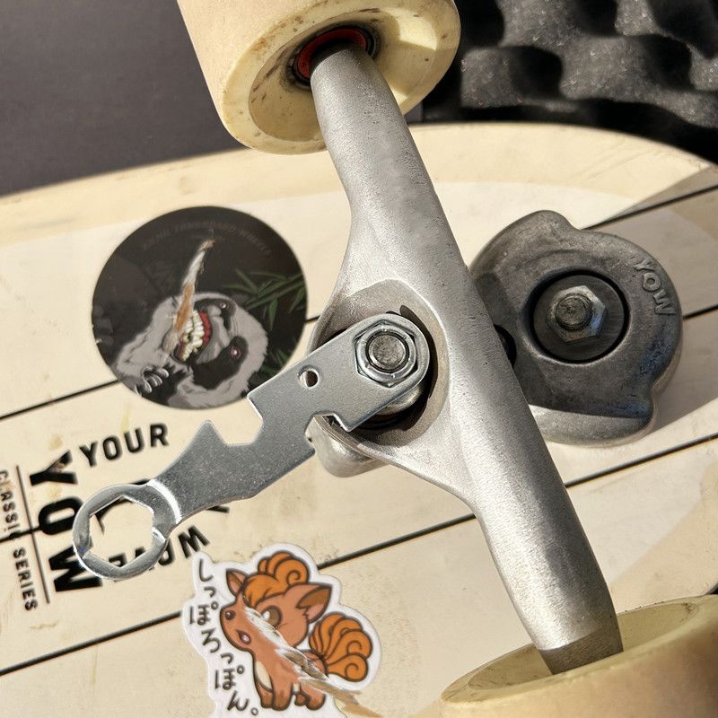 Kunci Pas Portable Skateboard Bongkar Pasang Universal Alat Longboard Papan Surfing Darat Besar Kecil Fishboard Double Rocking Nut Wrench