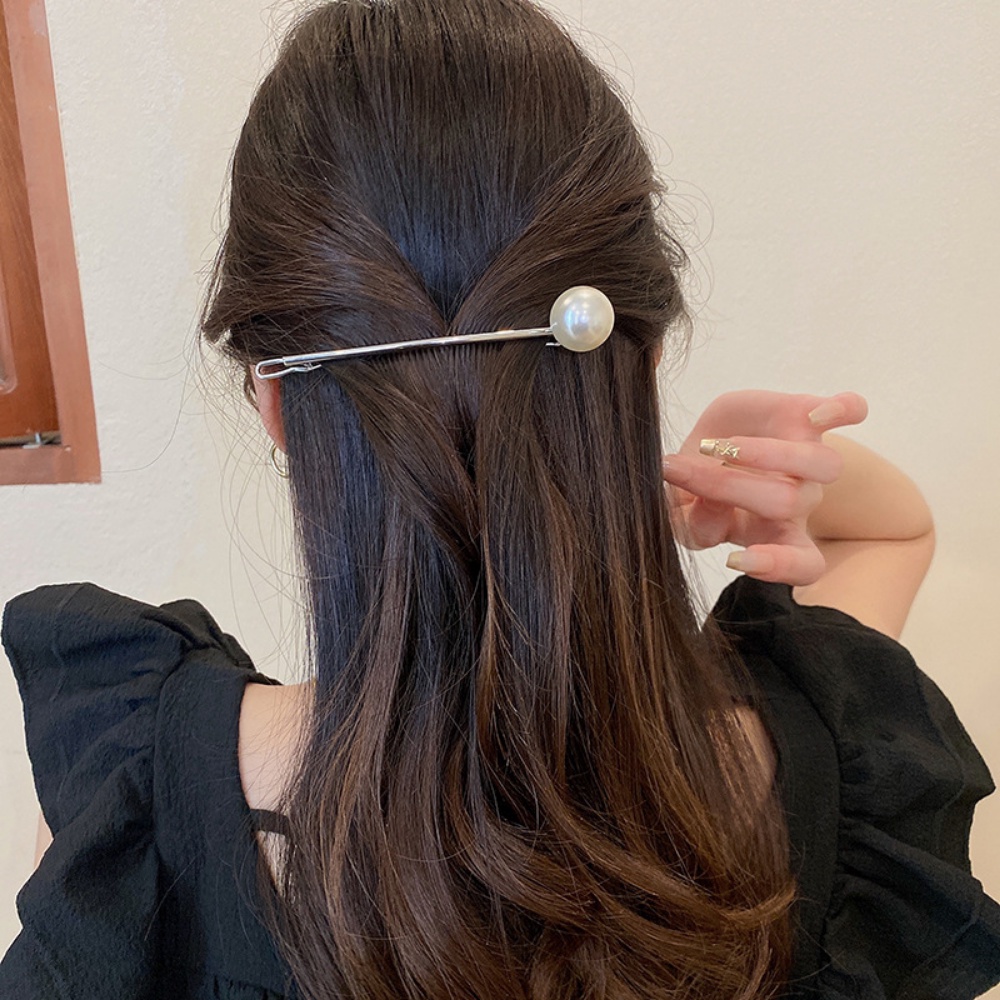 Klip Geometri Mutiara Fashion Belakang Kepala Sendok Pan Hair Clip Desain Minimalis Hiasan Kepala Aksesoris Rambut Serbaguna Untuk Wanita