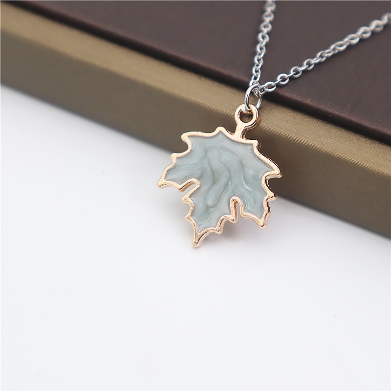 Maple Leaf Stainless Steel Kalung Bunga Matahari Liontin Kartun Anak Liontin Perlengkapan Siswa Hadiah Ulang Tahun Logam Aksesoris Fashion