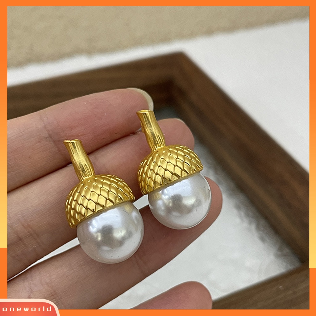 [EONE] 1pasang Anting Pejantan Mutiara Imitasi High Gloss Electroplating Geometris Tahan Aus Dekorasi Hypoallergenic Fashion Wanita Liontin Anting Fashion Perhiasan