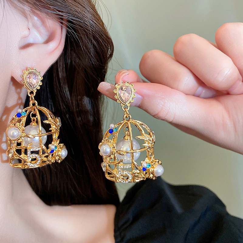 Gaya Medieval Mutiara Berlian Imitasi Angka Birdcage Anting Fashion Temperamen Unik