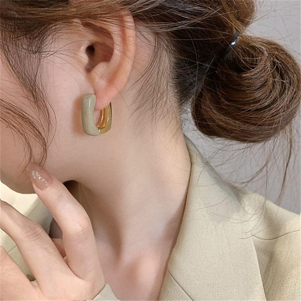 Mxbeauty Wanita Anting Persegi Indah Halus Vintage Ear Studs Niche Desain Perhiasan Fashion Alloy Tembaga Gaya Korea Earrings