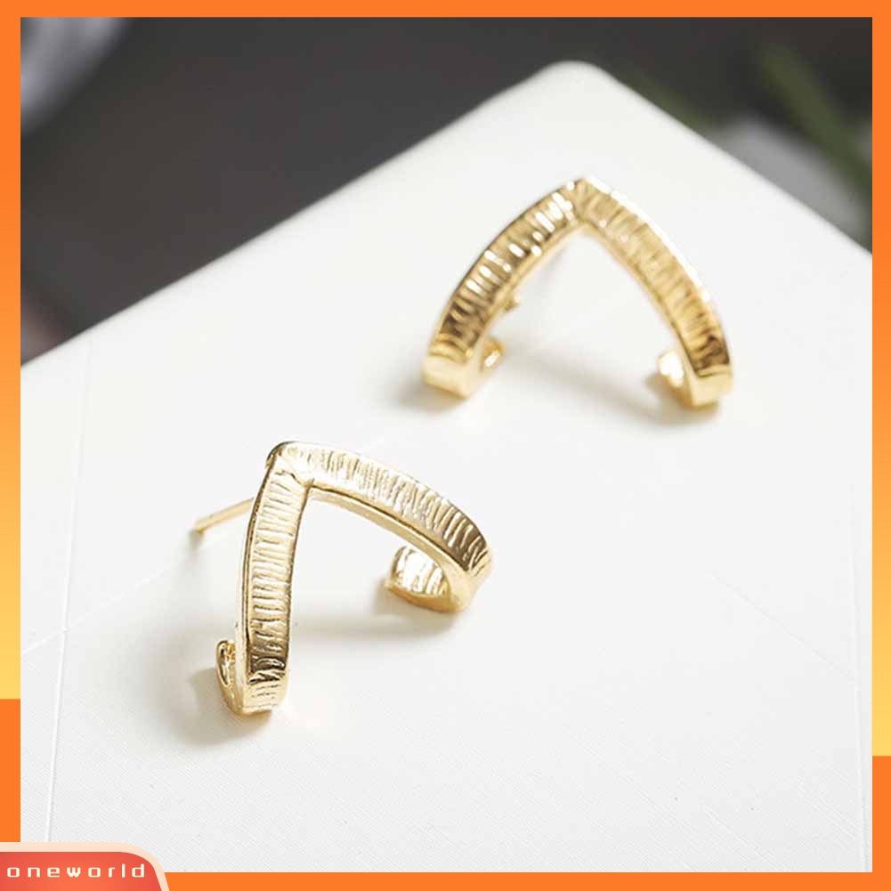 [WOD] Wanita V Shaped Ear Studs Anting Minimalis Pesta Perhiasan Hadiah Ulang Tahun