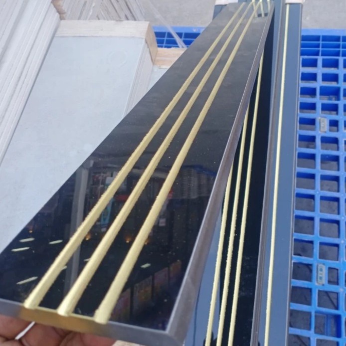 Granit List plint 10x60 hitam dinding stepnosing