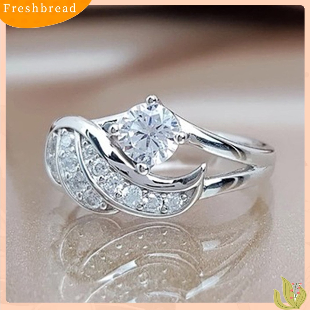 &lt; Freshbread &gt; Wanita Cincin Cubic Zirconic Hias Bulat Alloy Bentuk Sayap Malaikat Cincin Kawin Cincin Lamaran