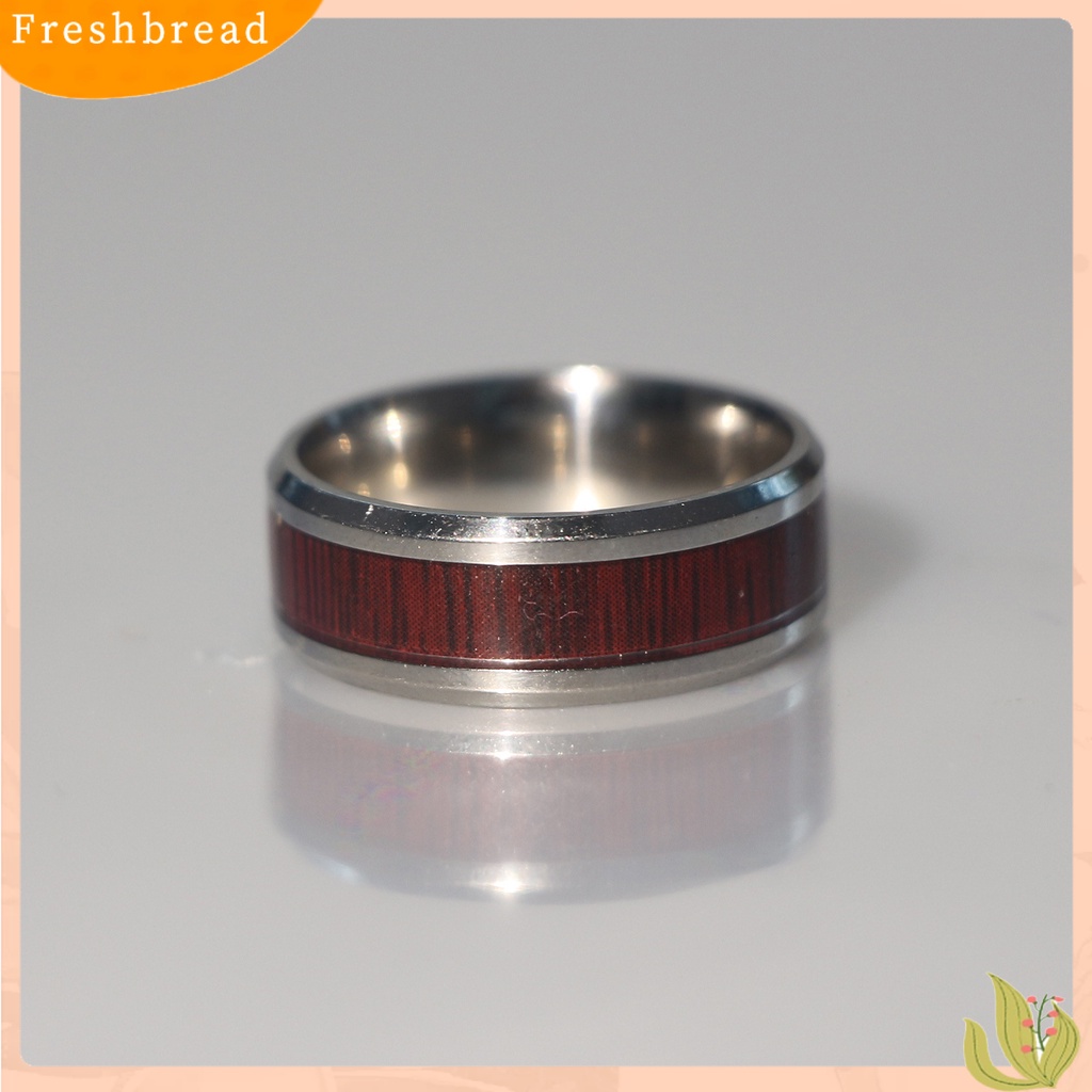 &lt; Freshbread &gt; Cincin Firm Desain Serat Kayu Merah Bahan Titanium Steel Pecinta Romantis Dekorasi Jari Untuk Hadiah Valentine