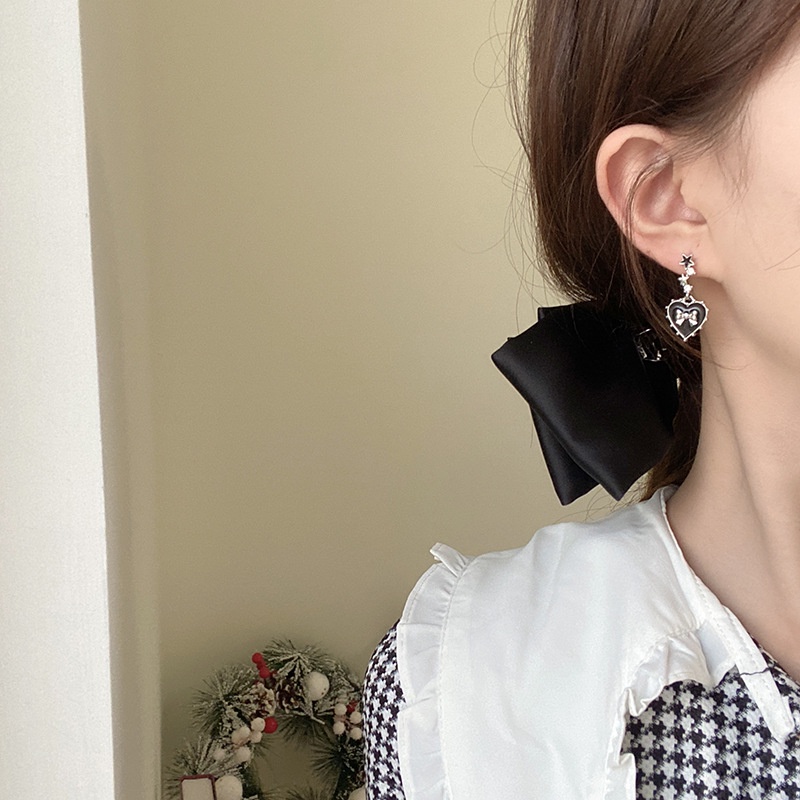 Anting Tusuk Gantung Asimetris Bahan Sterling Silver 925 Desain Beruanghatibintang Untuk Wanita