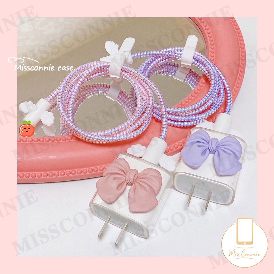 Cute Strawberry Bear Toy Story Love Heart 5in1 Set Lengan Kabel Data Tepi Bergelombang Kompatibel Untuk Apple 18/20W Adapter Charger Soft Cover Dengan Pelindung Gigitan Kabel Ikatan Simpul Yang Indah