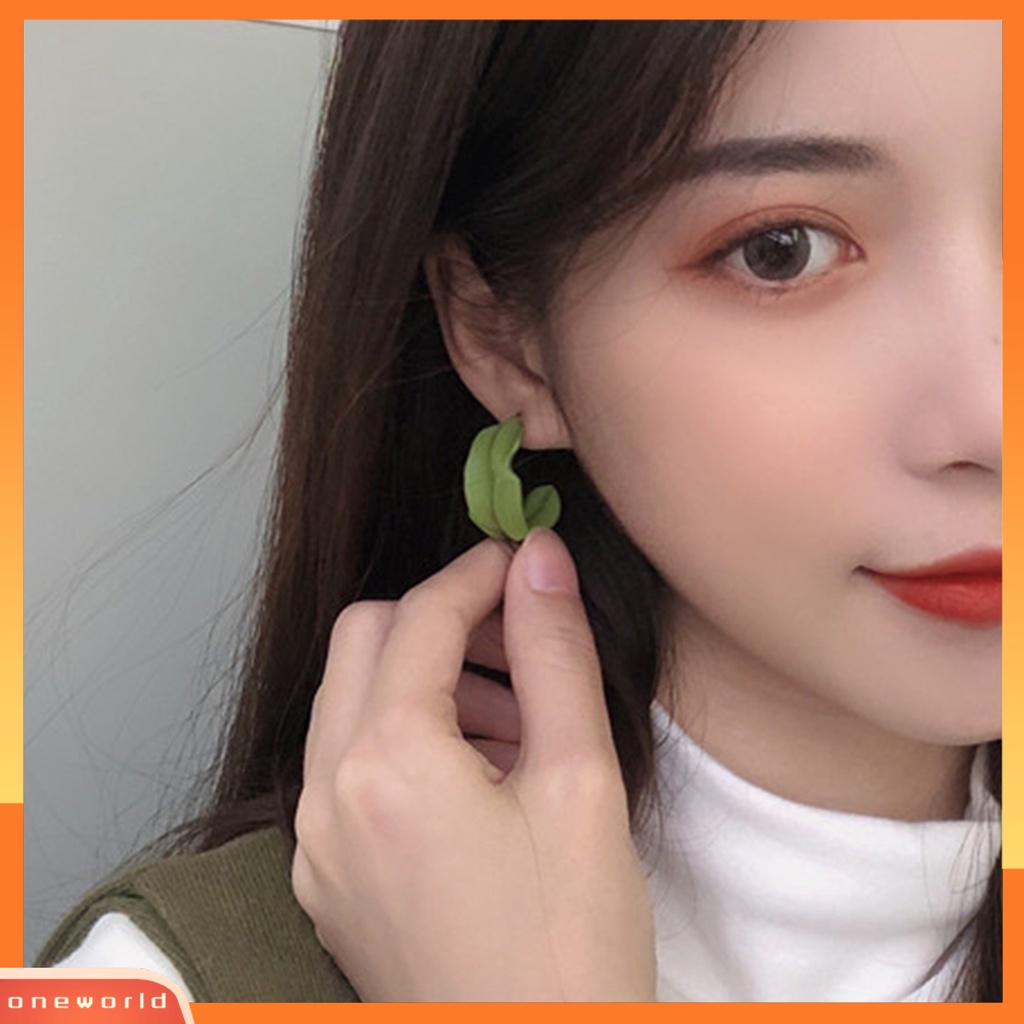 [WOD] Ear Stud Pengerjaan Halus Eye-catching Tidak Alergi Menawan Indah Telinga Ornamen Tahan Luntur Musim Panas Hijau C Shape Stud Earrings Untuk Pacaran