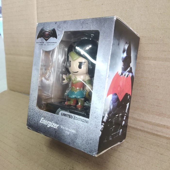 Comicave x Energizer Wonder Woman Batman vs Superman Dawn of Justice