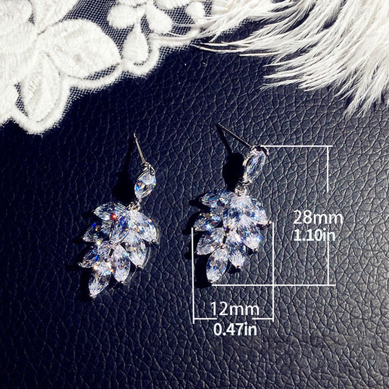 Fashion Baru Briliant Cubic Zirconia Wanita Anting Daun Berbentuk Gadis Segar Anting Telinga Aesthetic Perhiasan Pernikahan Mewah