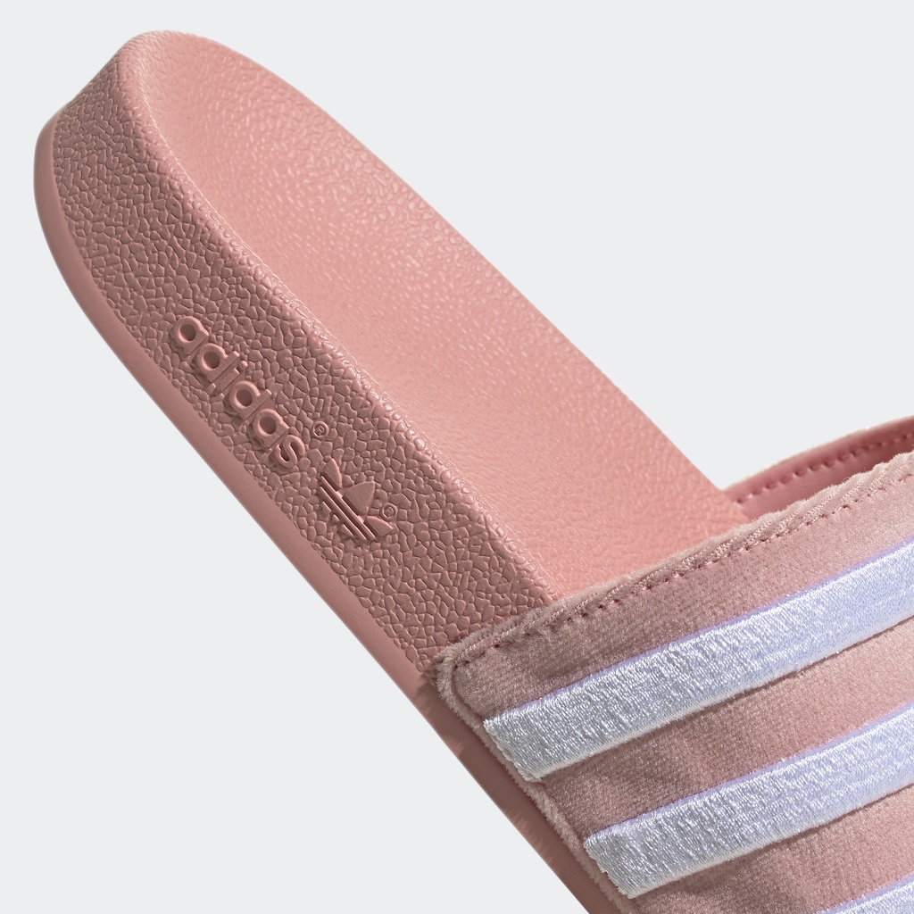 adidas ORIGINALS Slides Adilette Wanita Sneaker GX3372