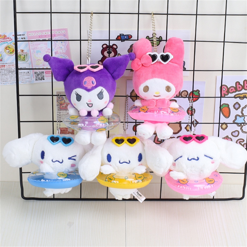 ღ Sanrio Plush Boneka Liontin Cincin Renang Kuromi Cinnamon Anjing Ransel Liontin Lucu Plush Boneka Kartun Tas Ornamen Boneka Gantungan Kunci Untuk Hadiah