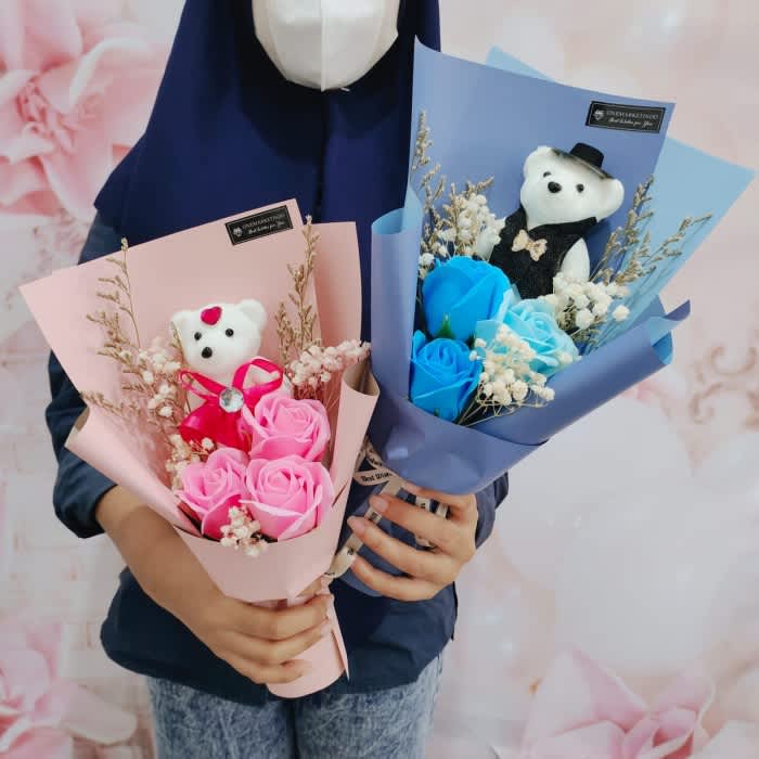 

Buket Bunga Ulangtahun - Kado Birthday Bunga Mawar Boneka 3B1B