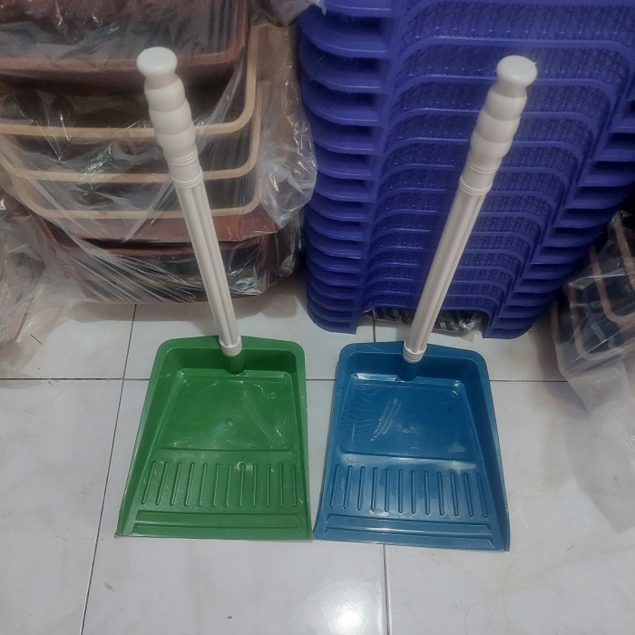 GOS -Z111- Pengki Sampah Gagang - Serokan Sampah Plastik - Cikrak Sampah Plastik