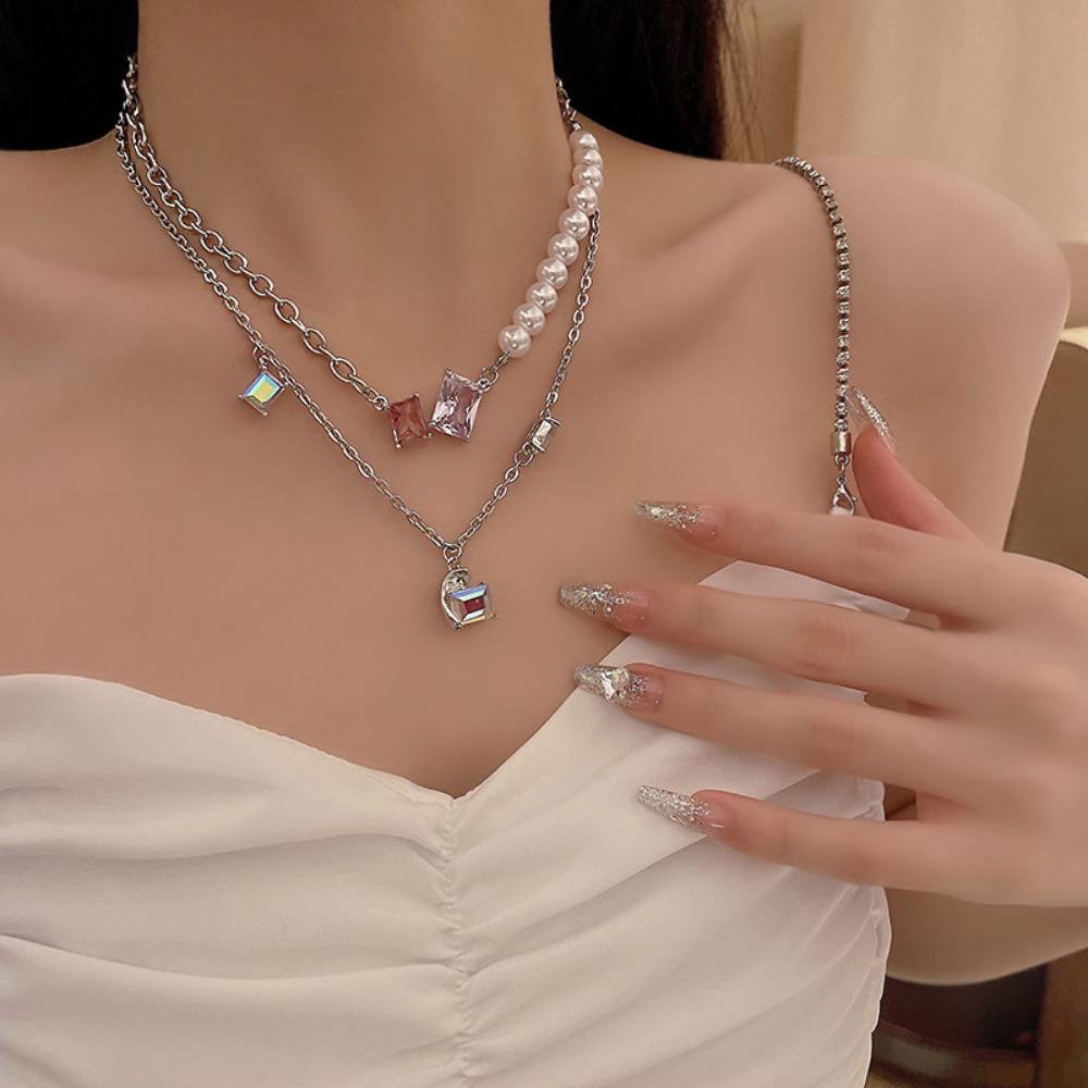 Mxbeauty Kalung Wanita Pesta Keren Mutiara Mengkilap Retro Kristal Gaya Korea Necklace