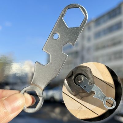 Kunci Pas Portable Skateboard Bongkar Pasang Universal Alat Longboard Papan Surfing Darat Besar Kecil Fishboard Double Rocking Nut Wrench