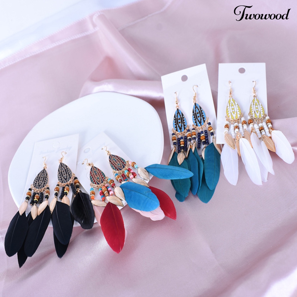 Twowood 1pasang Anting Kait Gaya Etnik Tetesan Air Liontin Manik-Manik Kepribadian Eye-catching Dekorasi Hypoallergenic Buatan Bulu Vintage Menjuntai Anting-Anting Perhiasan Aksesori