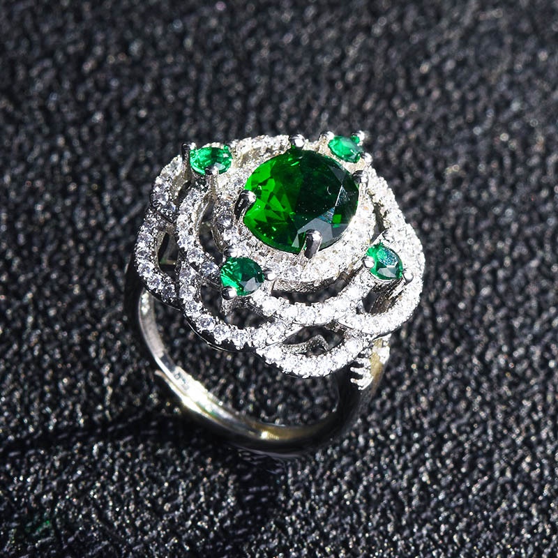 Goldkingdom Aksesoris Perhiasan Fashion Ready Stock Micro Set Natural Emerald Ring Dengan Berlian Penuh, Super Sparkling Engagement Opening Female Diamond Ring