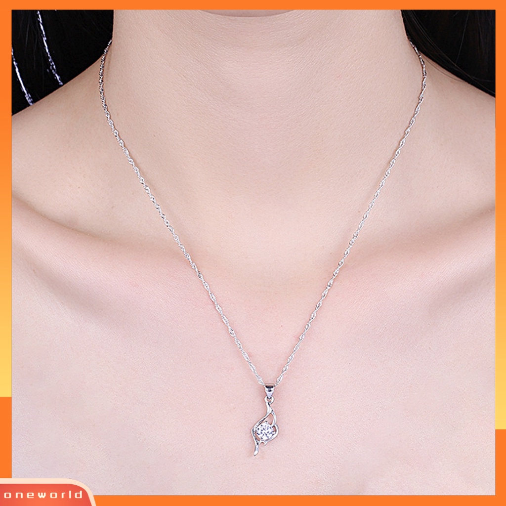 [ONE] Silverhoo Permukaan Mengkilap Wanita Kalung Shiny Nyaman Dipakai Cubic Zirconia Perak Disepuh Tulang Selangka Kalung Ladies Aksesori