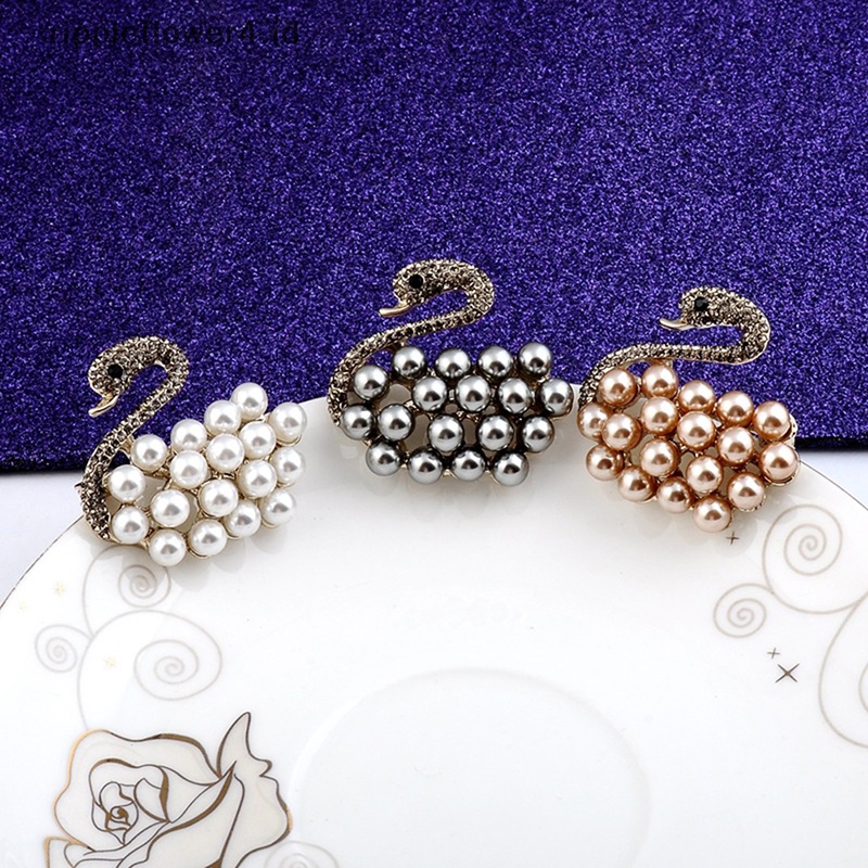 {rippleflower4.id} Mode Baru Kristal Angsa Bros Hewan Yang Indah Mutiara Kristal Bros Syal Gesper Bros Pesta Kantor Bros Pin Hadiah Pakaian Perhiasan~