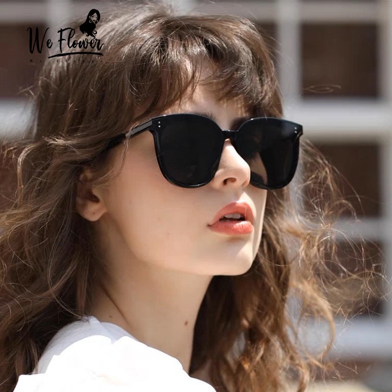 We Flower Stylish Black Lens Square Sunglasses Untuk Wanita Pria Ins Trendy UV400 Protection Eyewear Male Esthetic Shades Outdoor Sunnies Driving Glasses Outdoor OOTD Ornaments