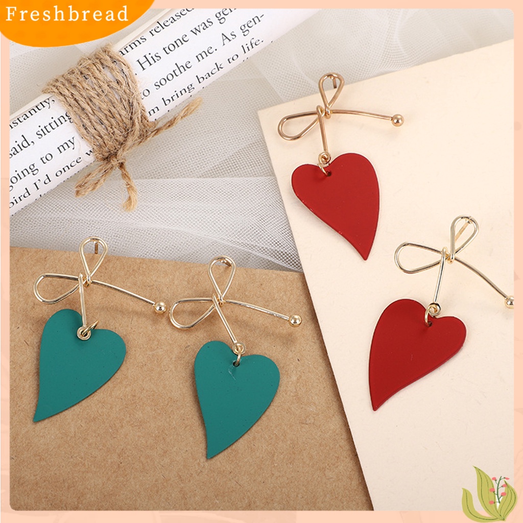 &lt; Freshbread &gt; 1pasang Anting Menjuntai Anti Alergi Manis Warna Solid Bentuk Hati Berongga Keluar Anting Gantung Perhiasan Wanita