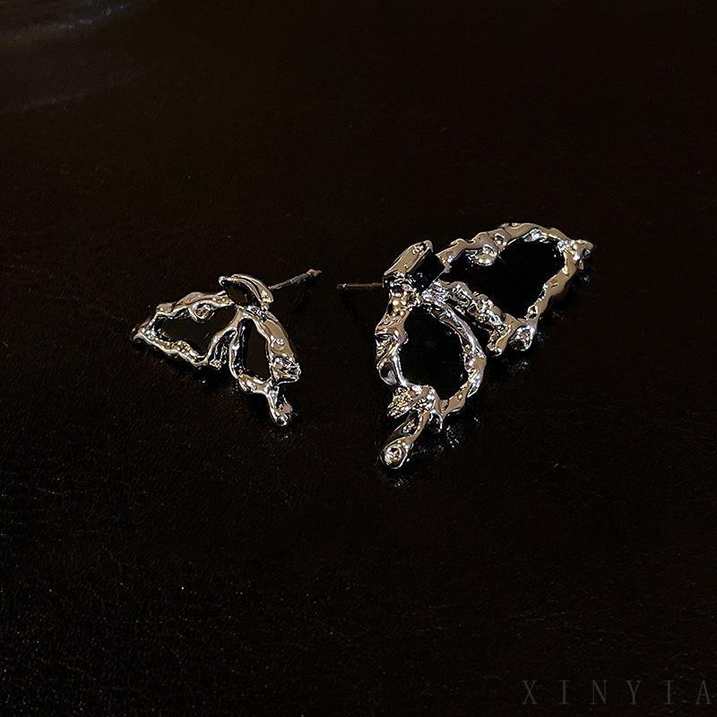 [xinyia.id11] S925 Perak Manis Keren Asimetris Anting Kupu-Kupu Desain Perempuan Rasa Kepribadian Earrings