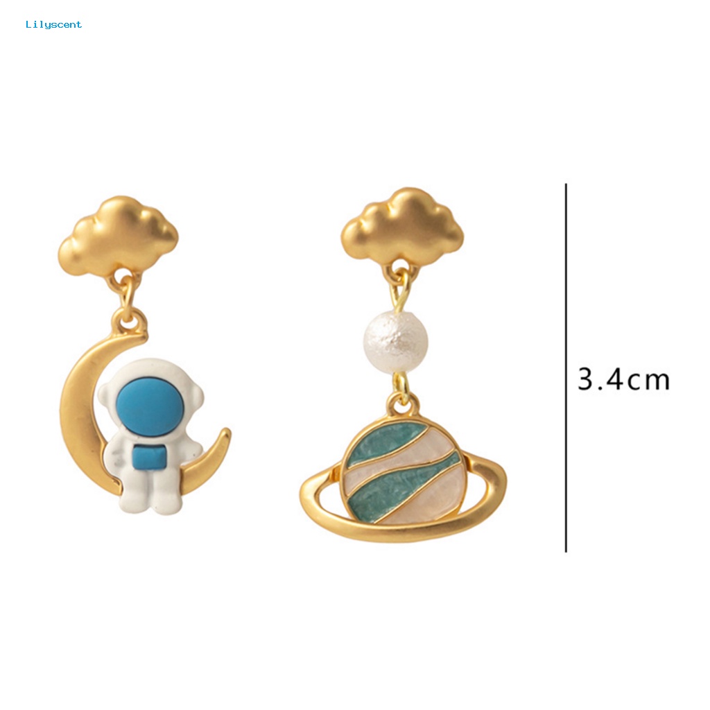 Lilyscent 1pasang Anting Liontin Sederhana Untuk Pacaran Indah Spaceman Planet Moon Pendant Stud Earrings Tiga Dimensi