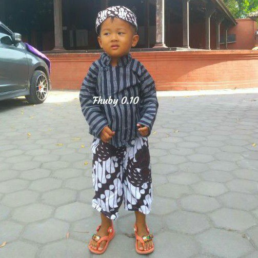 Lurik Baju Surjan Lurik Abu-abu Anak // Baju+Rok Batik Putih+Blangkon // Baju Adat Anak