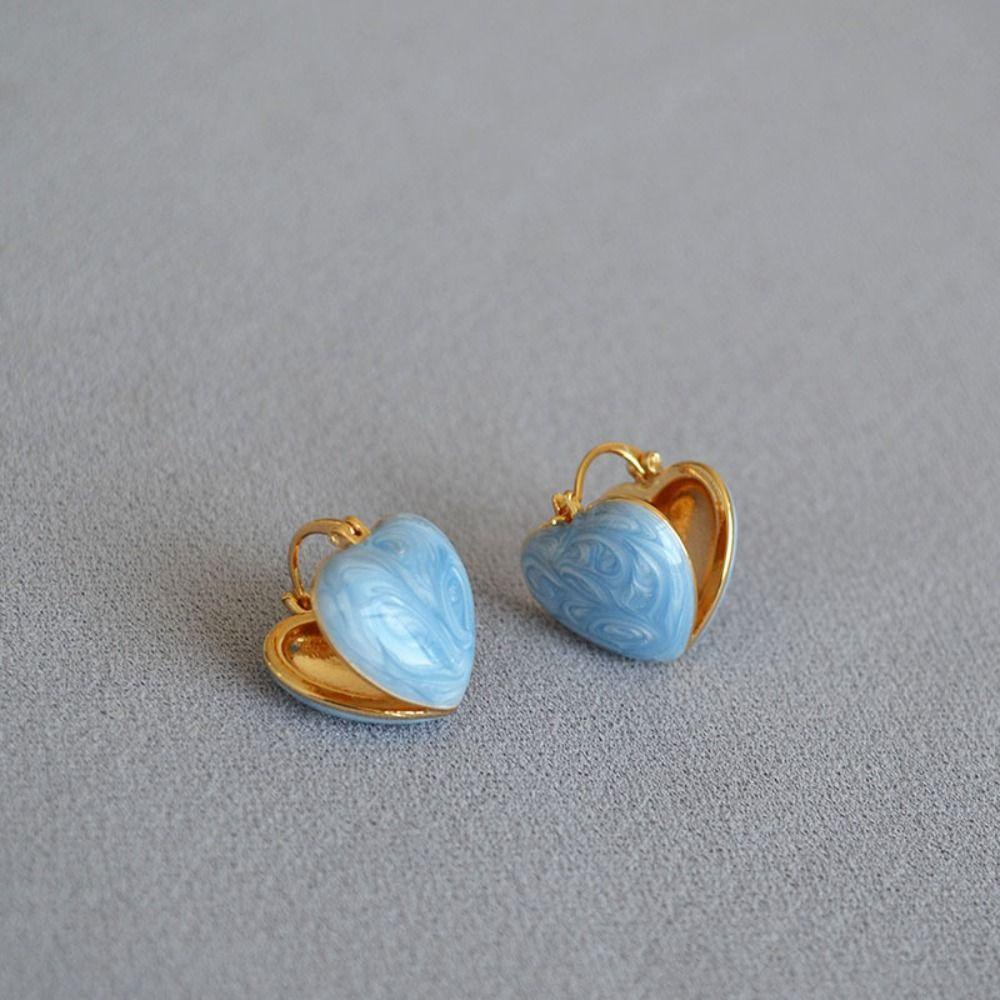 Mxbeauty Anting Gaya Korea Merah Trendy Pesta Elegan Glasir Paduan Sederhana Vintage Jantung Telinga Gesper
