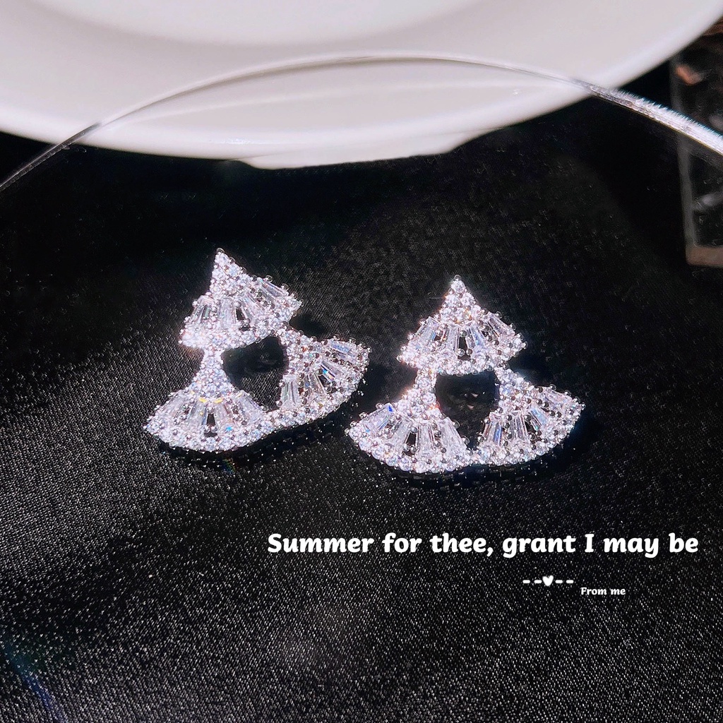 Goldkingdom Aksesoris Perhiasan Fashion Ready StockSquare-Diamond Fan Stud Earringswanita Anting Berbentuk Kipas Penuh Berlian Stud Earrings