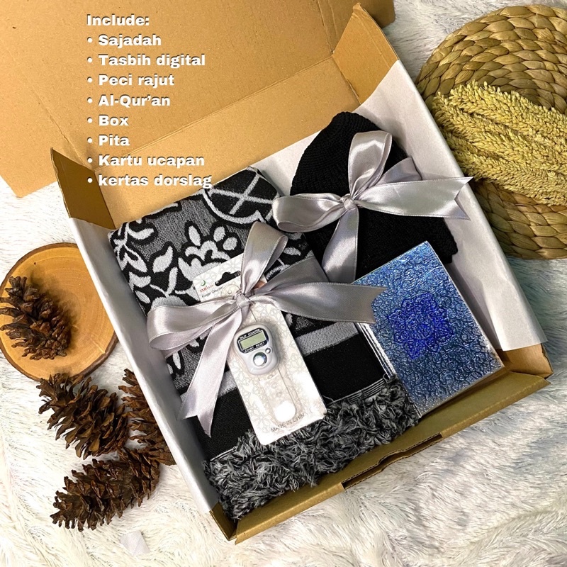 

KADO ULTAH |KADO COWO |WISUDA |ANNIVERSARY Hampers ramadhan / hampers lebaran / hampers jumatan / giftbox muslim murah