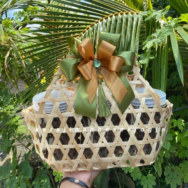 

Anyaman bambu KERANJANG BAMBU ANYAM PITA/hampers kue kering keranjang kue keranjang makanan hampers hari raya