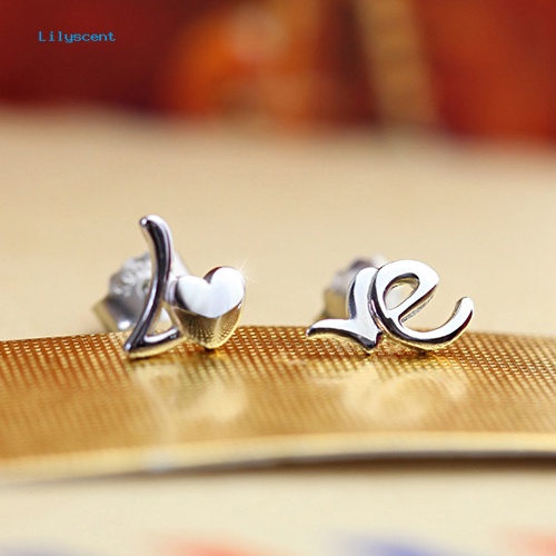 Lilyscent Wanita Fashion Perak Disepuh Hati Cinta Surat Asimetri Telinga Studs Earrings