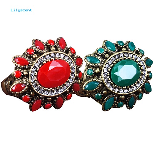 Lilyscent Wanita Gaya Etnik Retro Resin Alloy Perhiasan Pesta Cincin Bunga Besar Ukuran 7-10