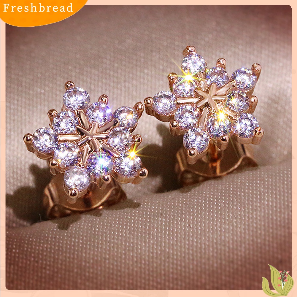 &lt; Freshbread &gt; Fashion Wanita Berlian Imitasi Penuh Bertatahkan Snowflake Ear Stud Earrings Perhiasan Hadiah