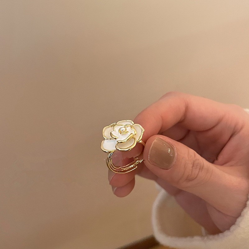 Gunung Camelia Terbuka Cincin Wanita Retro Lembut Gentered Desain Sidik Jari Sensory Niche Adjustable Joint Ring