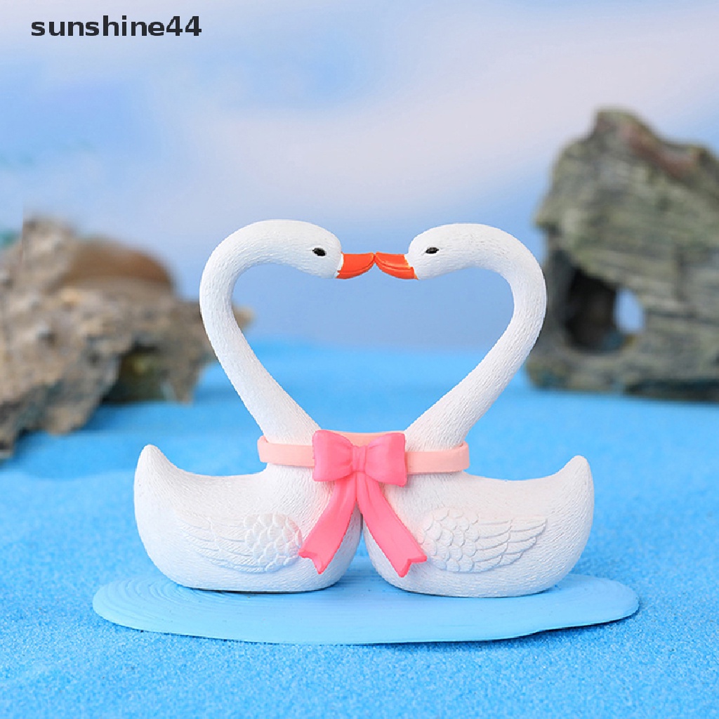 Sunshine 1pasang Bandul Mobil Love Swan Plastik Lanskap Mikro DIY Ornamen Mobil Rumah ID